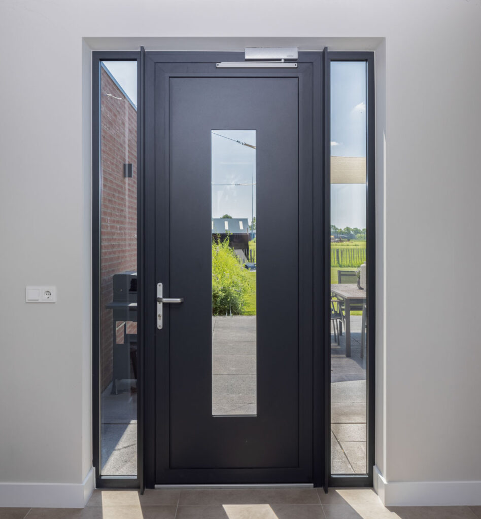 Deuren in onze showroom
